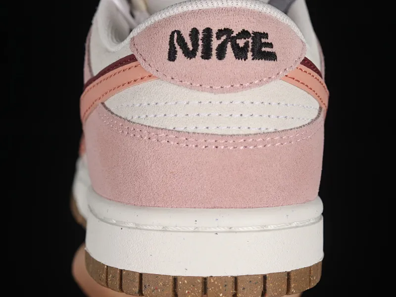 All Categories Nk SB Dunk Series Nk SB Dunk Low Low-top sneakers Nk SB Dunk Low "85" Coconut milk powder Panda knows magic SB low-top sports and leisure sneakers DO9457-120